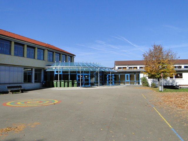 Schulhof 